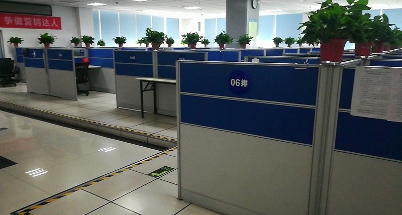 600x600HPL防靜電活動(dòng)地板
