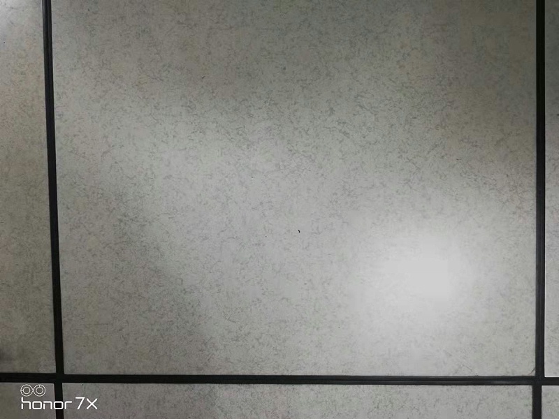 600x600HPL防靜電活動(dòng)地板